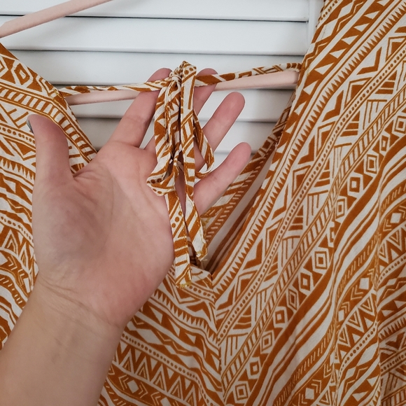 Aztec Romper - Boho Style w/ Pockets! - Picture 4 of 4